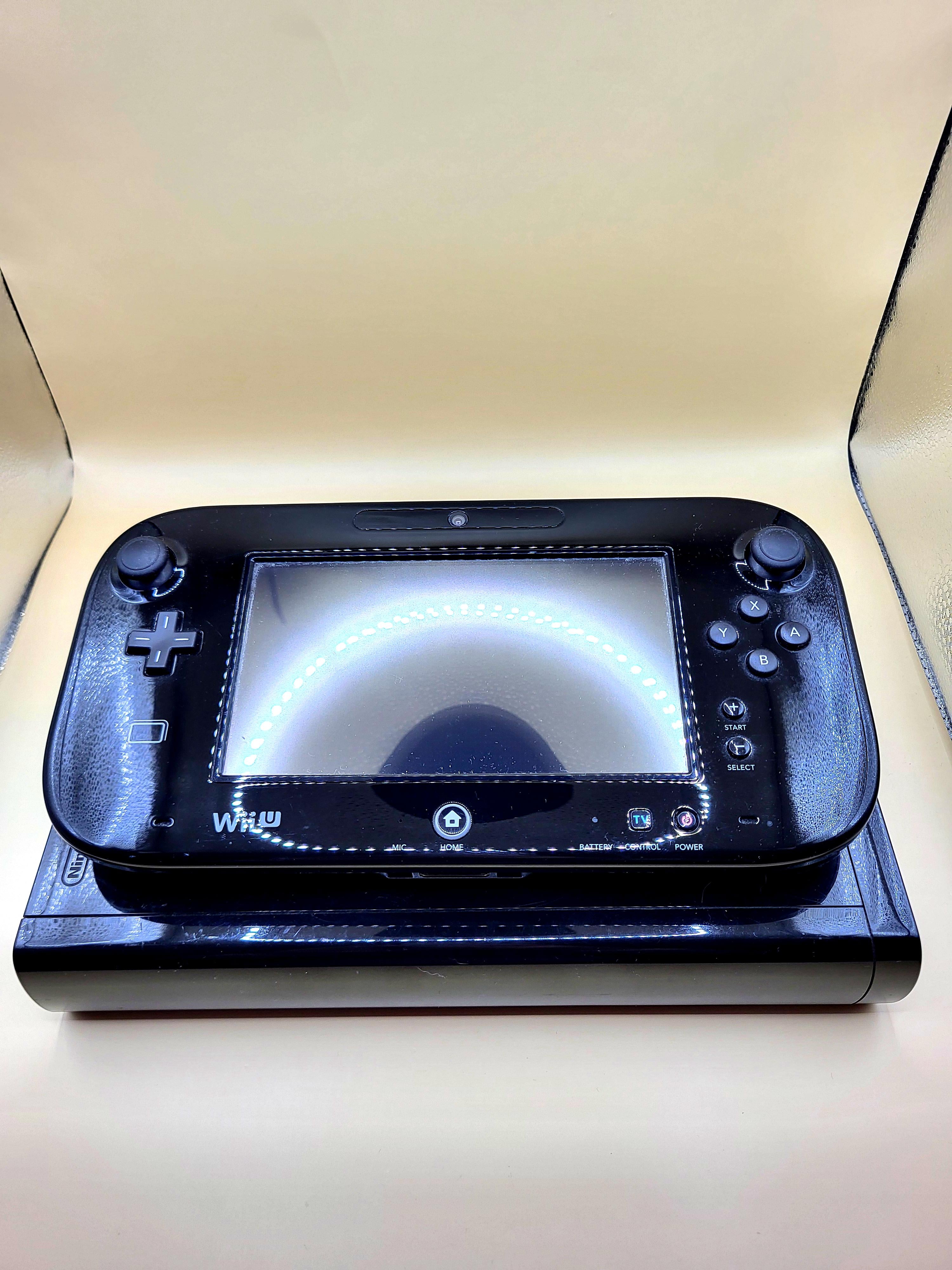 Nintendo Wii U Console & GamePad