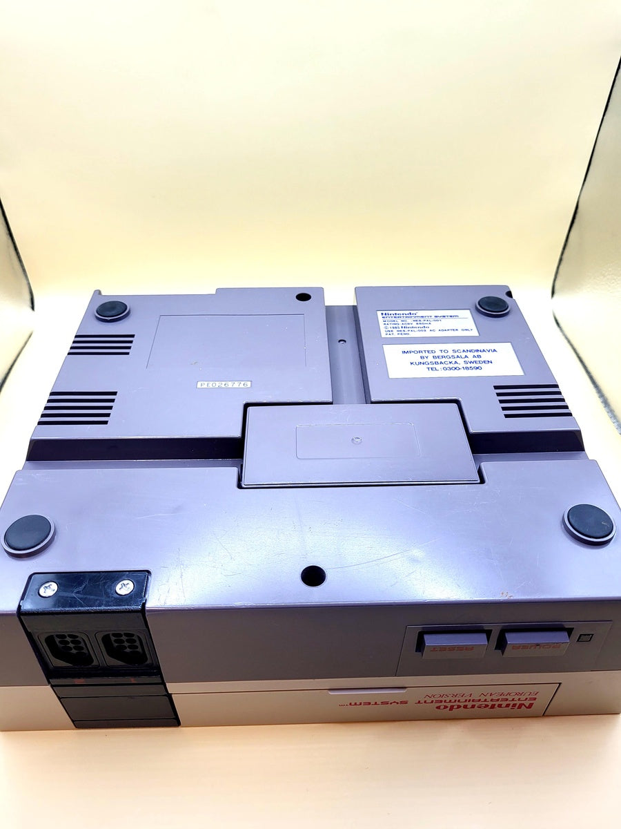 Nintendo Entertainment System Console - NES